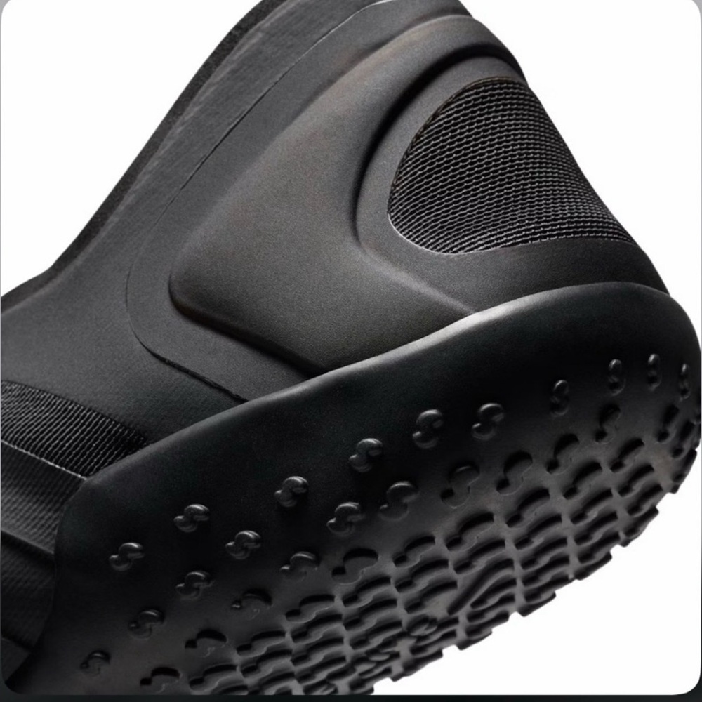 NikeSKIMS Footwear Mesh Rift Sneaker size 8 black - Picture 5 of 8